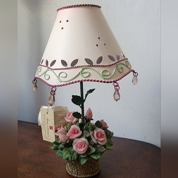 🌸Beautiful Roses tea candle holder! Love it! - Picture 8 of 12